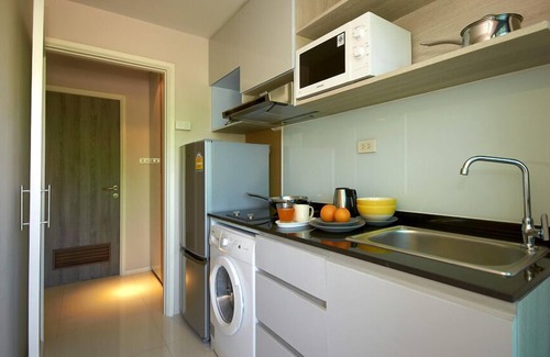 Sathorn Hotel | The Present Sathorn