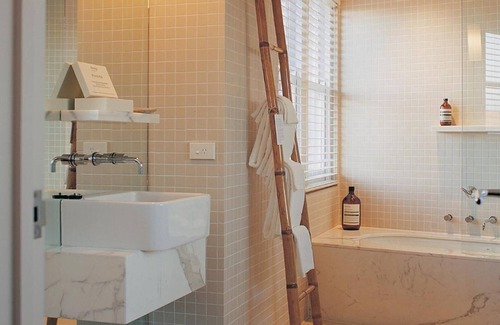 St Kilda Hotel | The Prince