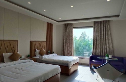Rohtak Hotel | THE PRINCE ZENQ XPRESS RESORTT ROHTAK