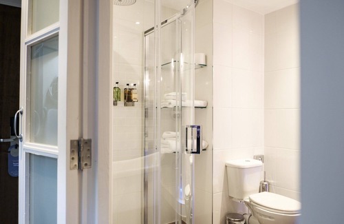 Farnham Hotel | The Princess Royal
