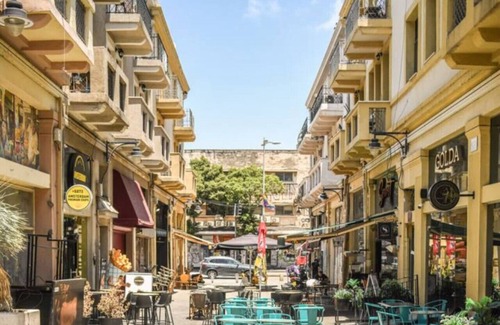 Haifa Apartment | The Printhouse Downtown Studio 10