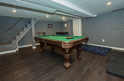 Southwark House | THE PRIVATE POOL ROOM! Liberty Bell, Queen Village, PennsLanding, Metro Apt1854