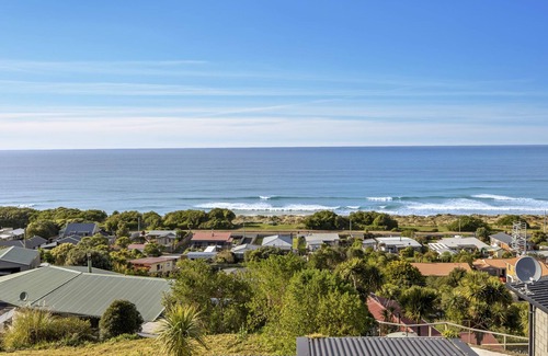 Brighton House | The Professor's Beach House - Brighton Home