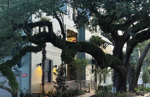 Biloxi House | The Pullman House #824 - Downtown Townhouse with Pool