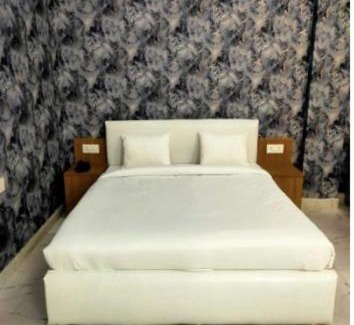 Greater Noida Hotel | The Purezza Residency