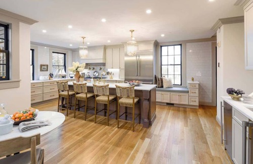 Historic Hill House | The Queen Anne Suite – A Newport Seaside Retreat