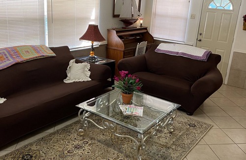Tarpon Springs House | The Quiet Corner