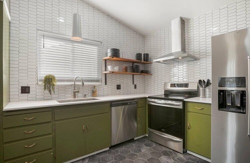 Tulsa House | The Radical Retro at the EXPO! 3 BR/2 BATH