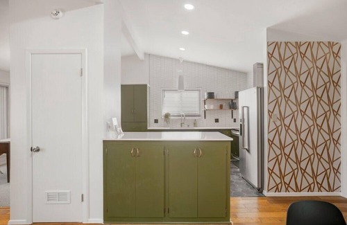 Tulsa House | The Radical Retro at the EXPO! 3 BR/2 BATH