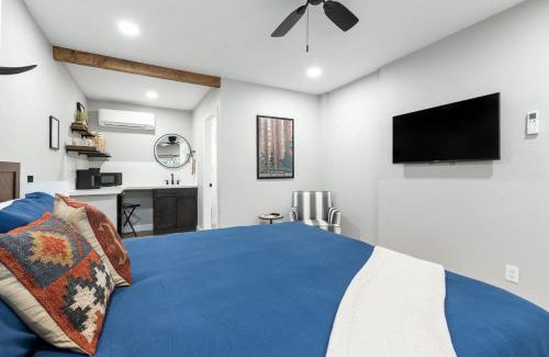 Three Rivers House | The Rae | Sequoia Motel RM 5