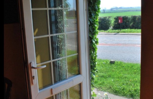 Yarm Cottage | THE RAFTERS COTTAGE SLEEP 3 S/C B&B NEXY TO FOX COVERT PUB YARM QUIRKY