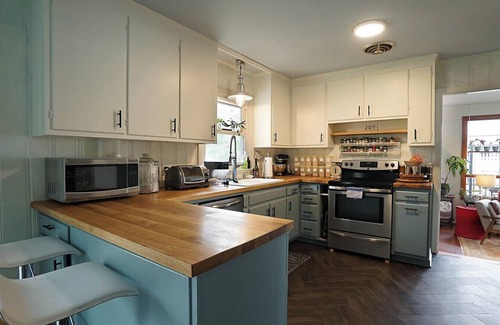 Southwest Raleigh House | The Raleigh Hideaway Ranch w/Large Fenced Yard and King Main + Pup Friendly