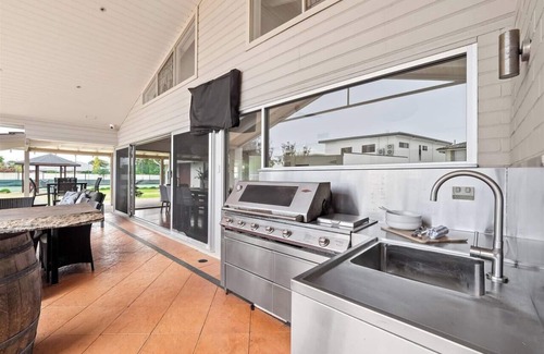 West Busselton House | The Ranch Beachside Pool Retreat with Tennis Court