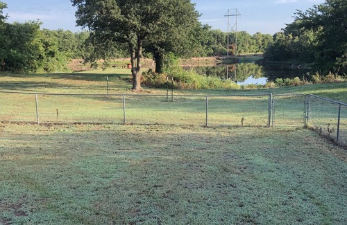 Payne County House | The Ranch House and Outdoor Grill outside of Stillwater