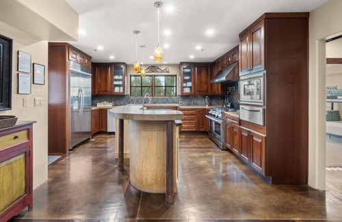 North Scottsdale House | The Red Bird Sanctuary