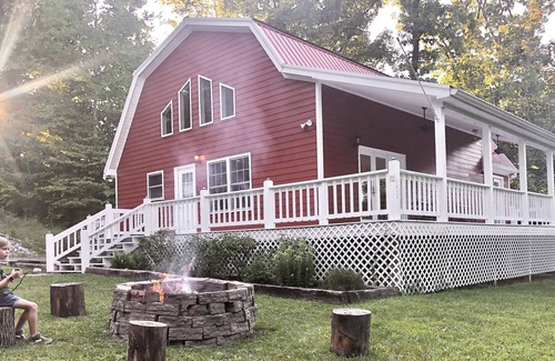 Hilham Cottage | The Red Cottage in the Woods