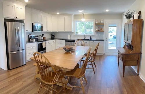 South Yocum Township Other | The Red Gate - Branson & Eureka!n