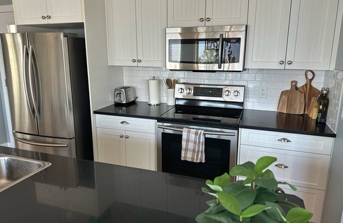 Central Okanagan Cottage | The Red Haus stunning lakeview home on Okanagan Lake, W Kelowna, La Casa Resort.
