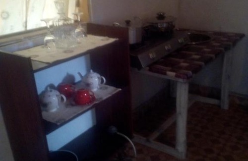 Djamandjary Bed & Breakfast | THE RED QUEEN