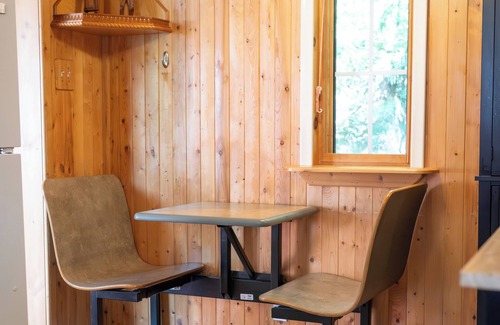 Tobermory House | The Red Roof - Back Portion - Sleeps 8