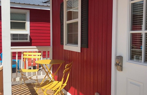 Coram Cabin | The Red Station by Glacier - Cabin #4 with AC and laundry