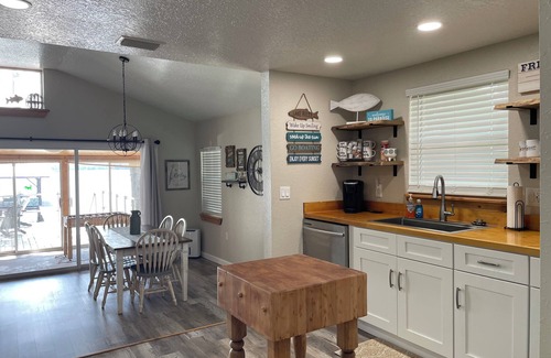 Fruitland Cottage | The Reeling Inn on the River