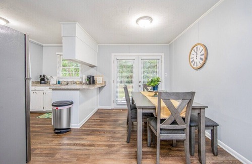 Westover House | The Reilly Road Ranch Perfect for a family of 6!