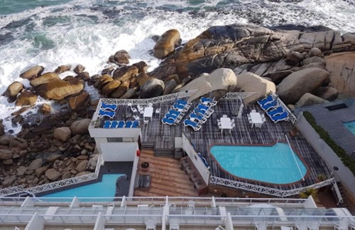 Bantry Bay Apartment | The relaxing Bantry Bay Heaven duplex apartment.