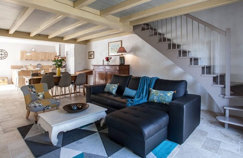 Maurens House | THE REPAIR OF EPICURIANS, combining comfort, culture, tradition and gastronomy.