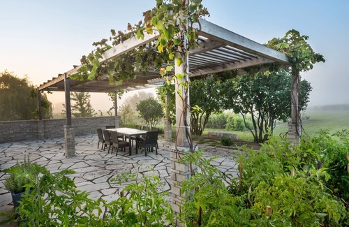 Niagara-on-the-Lake Cottage | The Residence On Seven