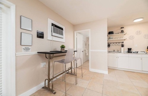 Middle River Terrace Apartment | The Residences @ Lake Ridge #2