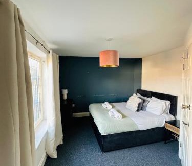 Liverpool House | The Residency 4 bed home in Liverpool free parking