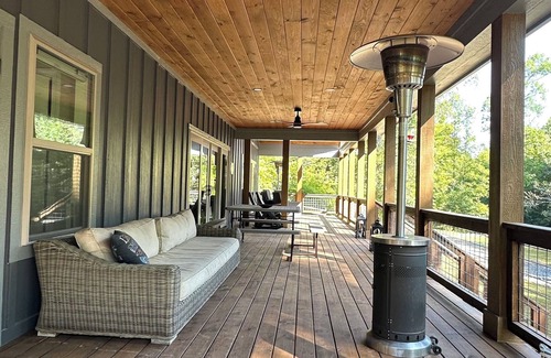 Warne House | The Rest. Spacious 5 bedroom home with beautiful amenities in tranquil Warne,NC