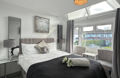 Marston Green Apartment | The Retreat apartment