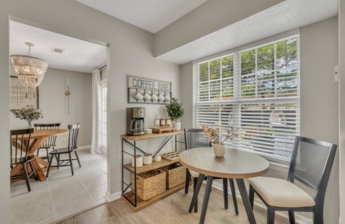 Pooler House | The Retreat at blue lake w/movie theater