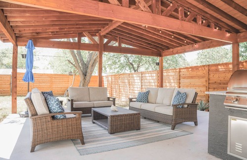 Highland Park House | The Retreat at Rigsby-All new 3bdrm/2.5 bath