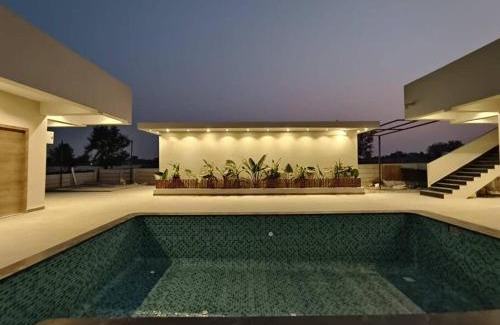 Chevella Villa | The Retreat by R&S