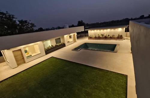 Chevella Villa | The Retreat by R&S