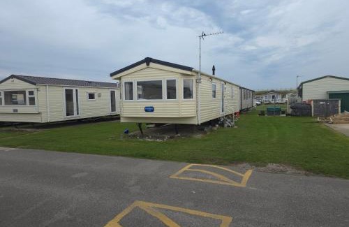 Prestatyn Other | The Retreat Lido Beach