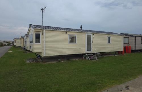 Prestatyn Other | The Retreat Lido Beach