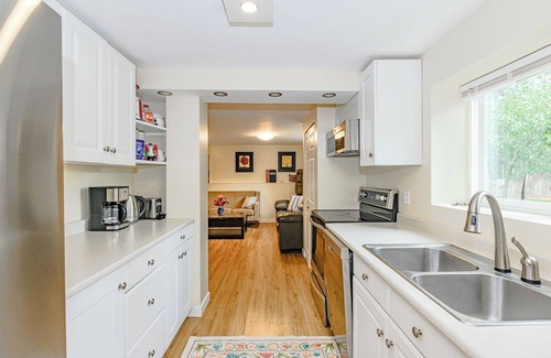 Gordon Head House | The Reviews Are In:nGREAT PLACE!nExtremely CleannLots of Food & Peace & Quiet