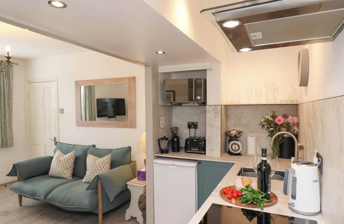 West Cliff Apartment | The Riddle