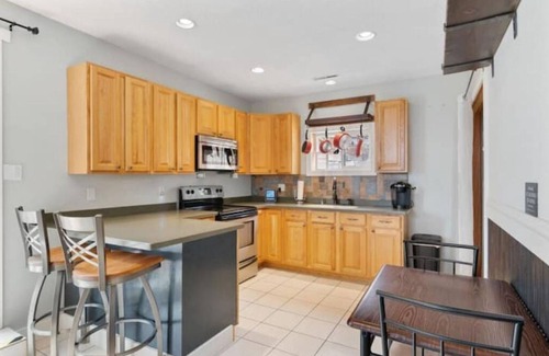 Loveland House | The Ridgeside Retreat: A quiet mountain home. The perfect base camp for RMNP!