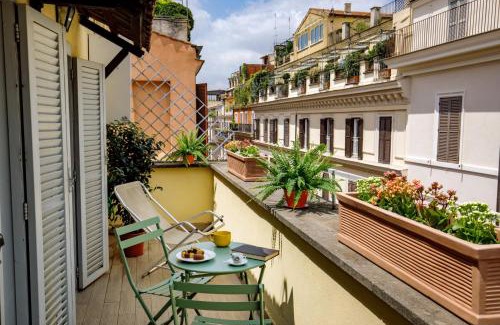 Rione III Colonna Apartment | The right place 4U Mario de Fiori Apartment