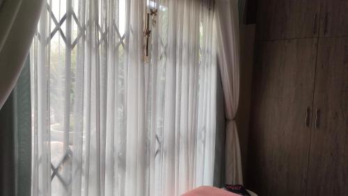 New Germany Apartment | The right place : Ideal for the smart business person. 25km to DBN.