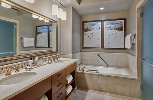 Truckee Resort | The Ritz-Carlton Club, Lake Tahoe, Truckee, California, United States.