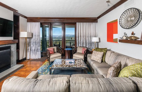 Truckee Hotel | The Ritz-Carlton Lake Tahoe; a 3 bed 3.5 bath unit