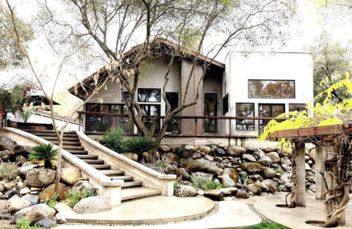 Three Rivers House | The River Palace - A Genius Getaway