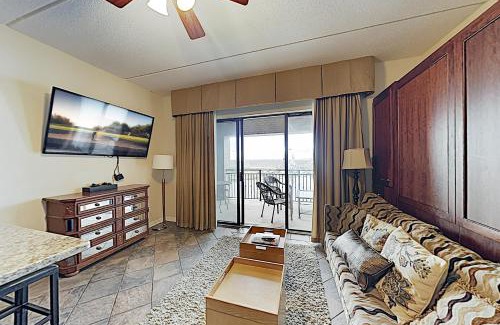 Wilmington Historic District Apartment | The River View Suite 603