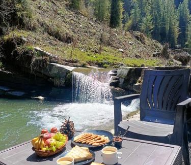 Banjar Ski Chalet | The Riverbank Nest